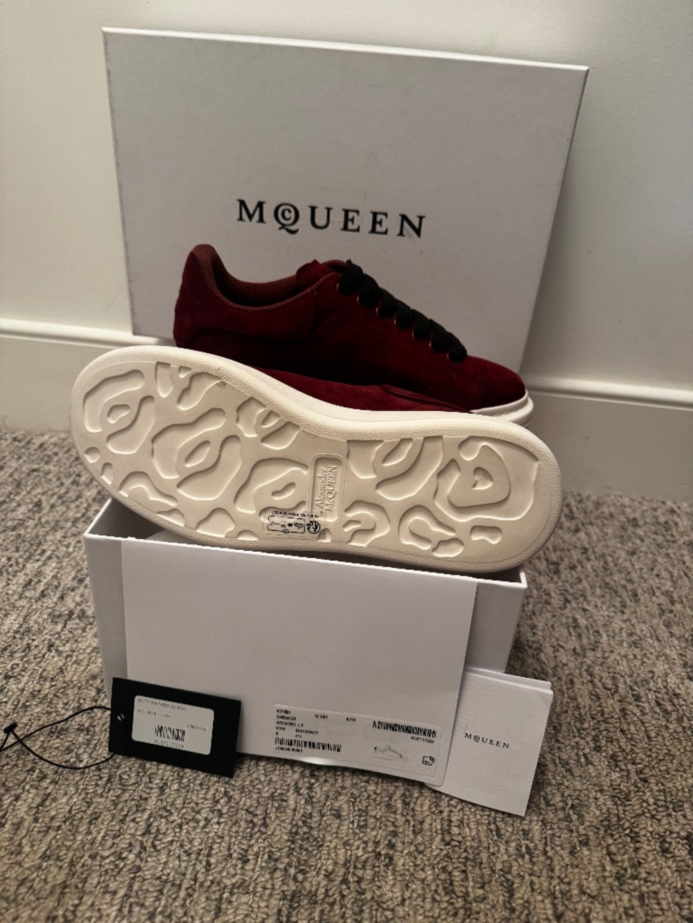Women’s sneakers